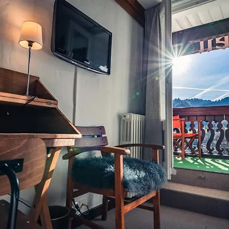 Chalet-hotel Gai Soleil ホテル 3*