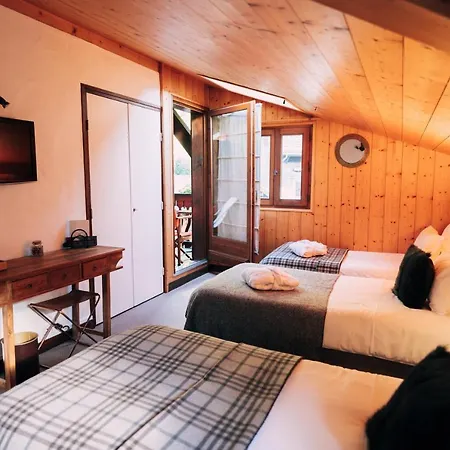 Chalet-hotel Gai Soleil ホテル