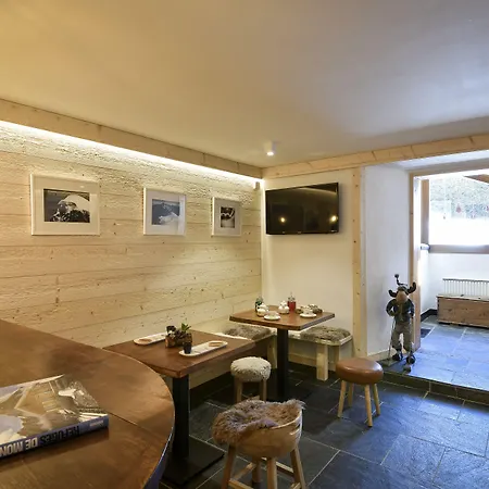 Chalet-hotel Gai Soleil